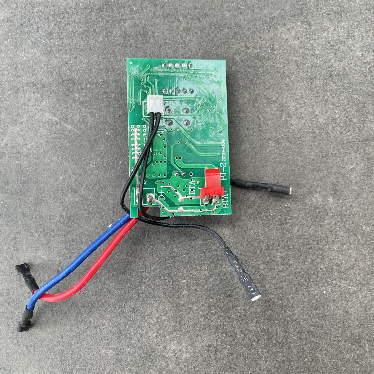Mạch sạc pin 1s 3.7v bằng cổng microusb 5v