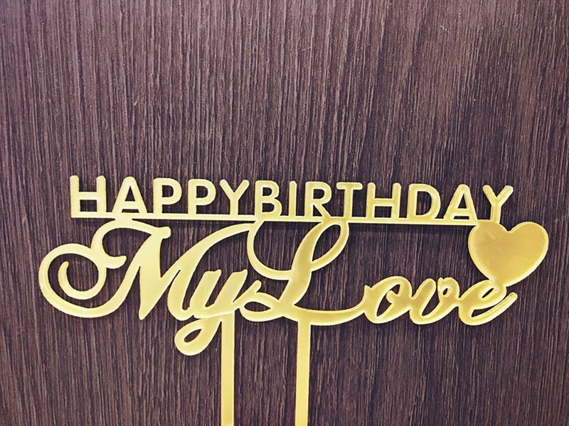 Que cắm mica chữ love mix mẫu