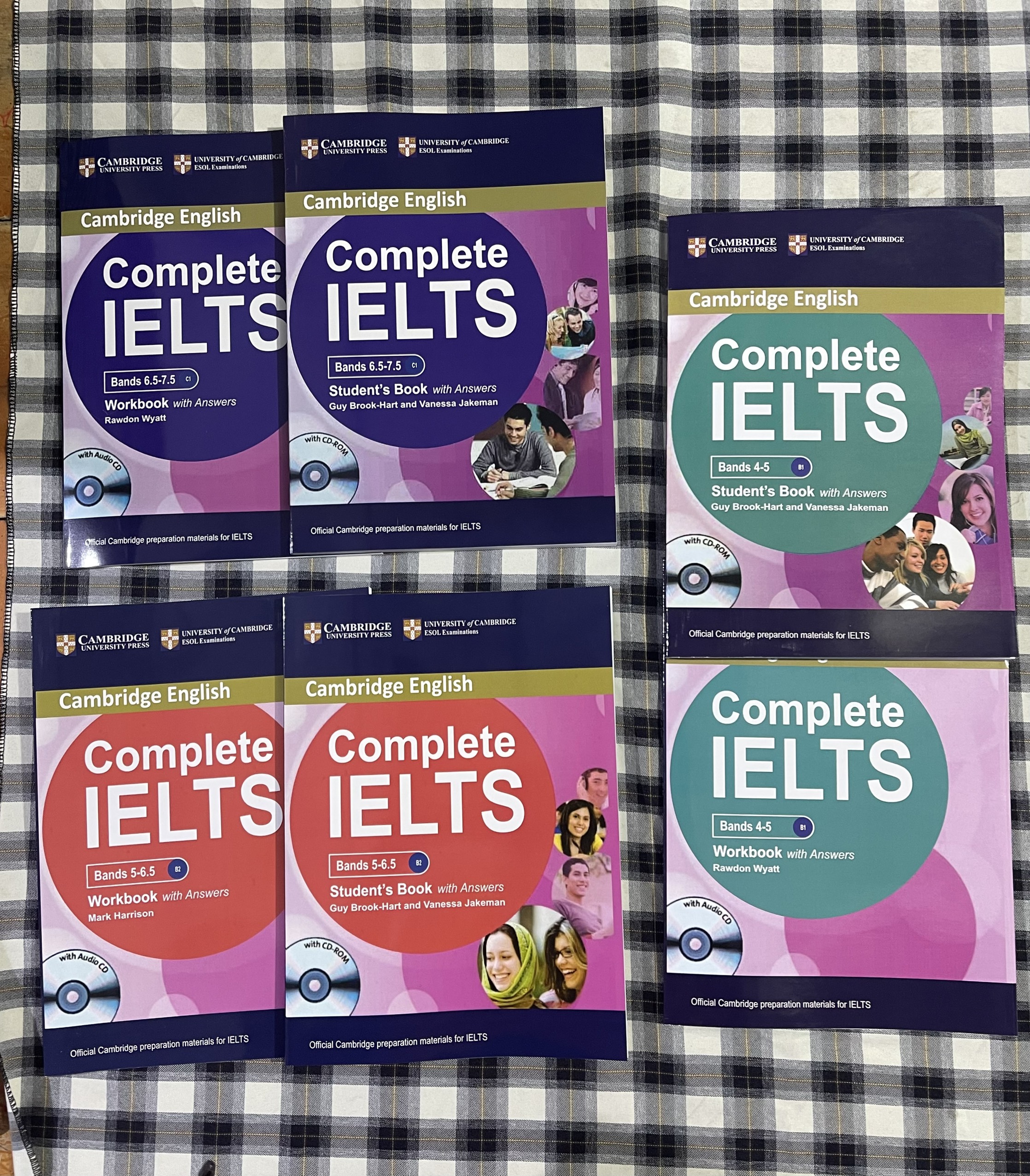 Bộ Complete IELTS