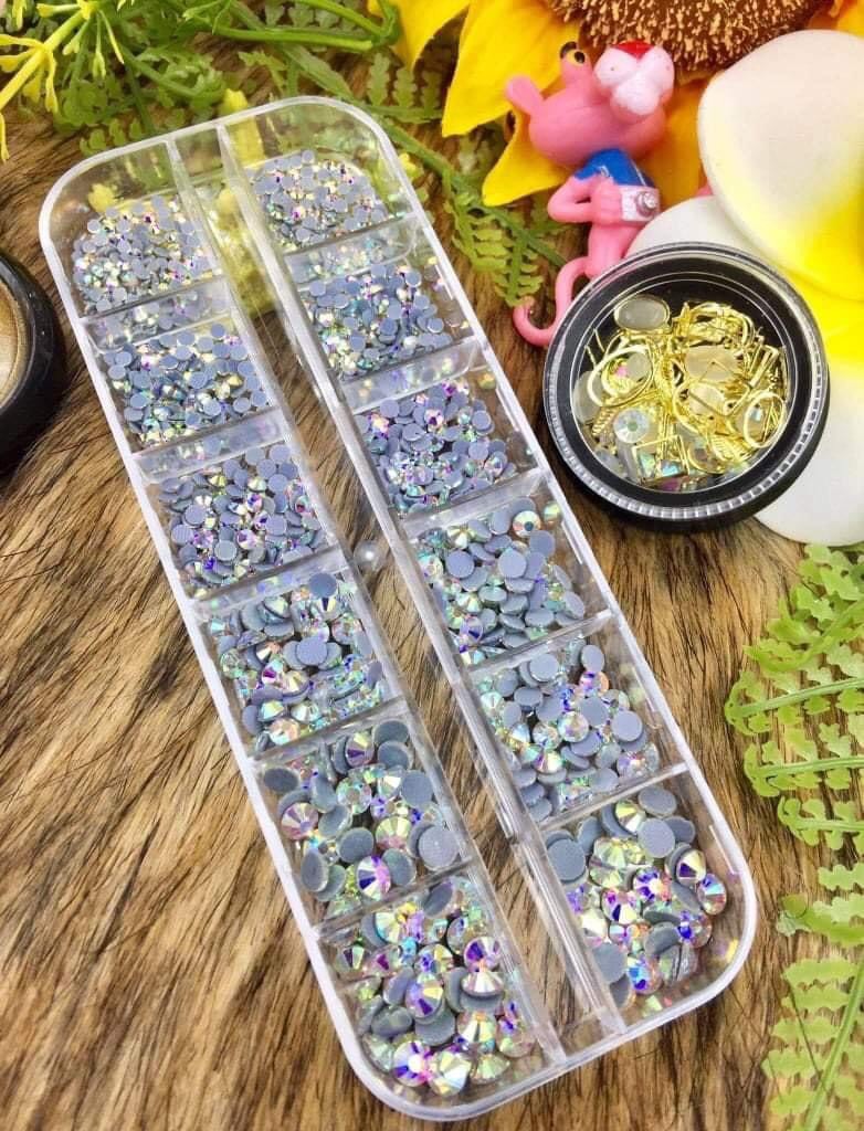 Đá chân keo đính móng nghệ thuật