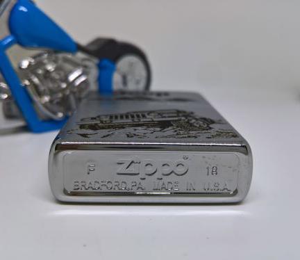 Bật lửa Zippo Xe jeep antique khắc 3 mặt