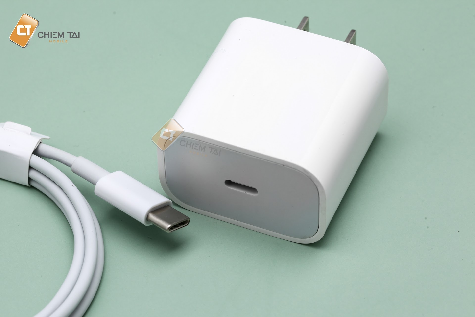 [HCM]Cốc sạc nhanh 20W iPhone 12 (linh kiện)