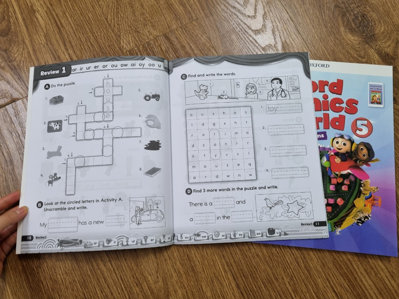 oxford Phonics world trọn bộ 5 level từ 1 đến 5 ( 10 cuốn)