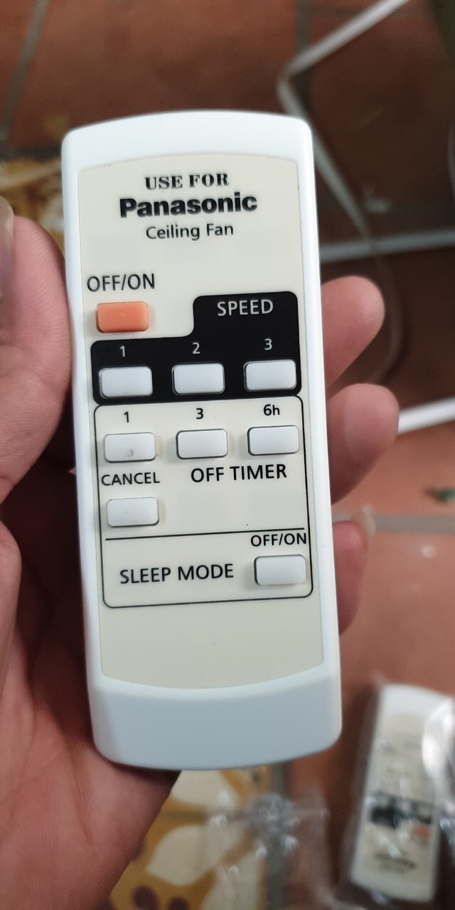 Điều khiển quạt Trần panasonic 4 cánh