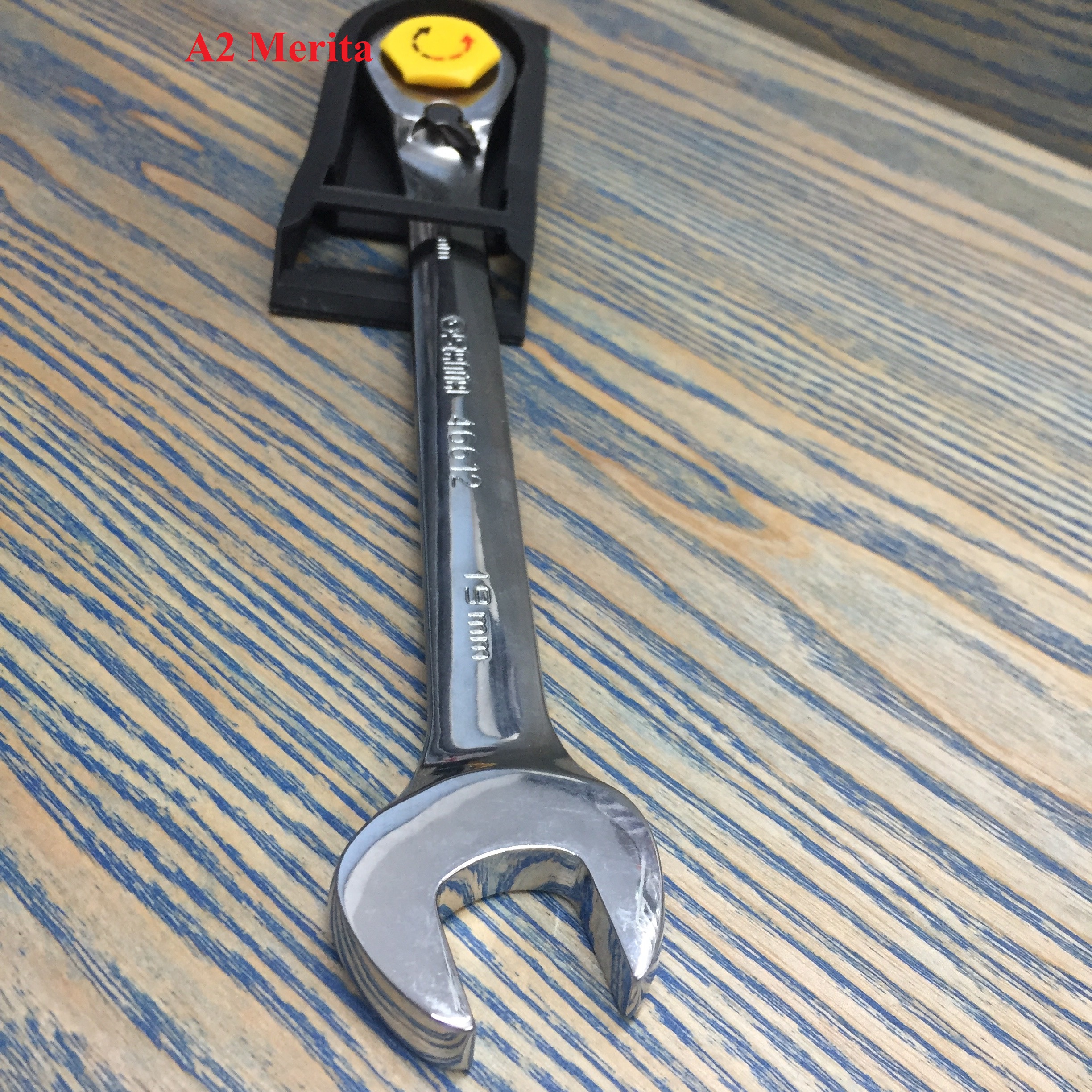 Cờ lê vòng miệng tự động đảo chiều sata 19mm 46612