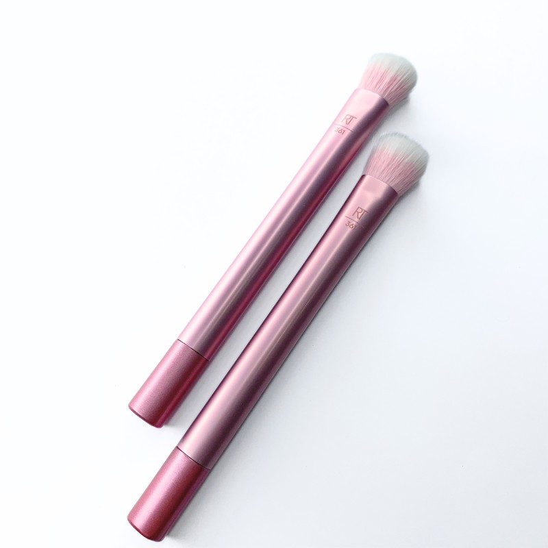 Cọ Tán Bầu Mắt Size Vừa RT REAL TECHNIQUES Daily Eye Medium Shadow