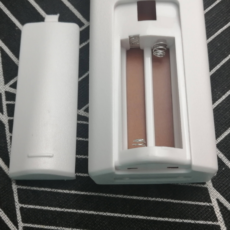 Điều Khiển điều hòa SANYO nút hồng