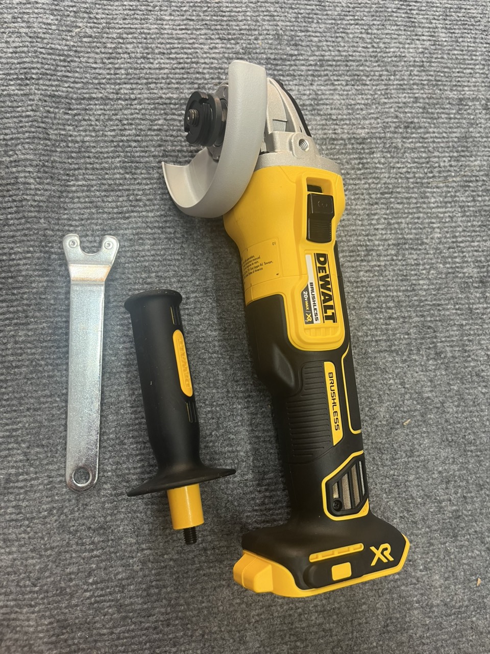 Máy mài dùng pin 20v DCG405N DeWALT ( chưa kèm pin, sạc)