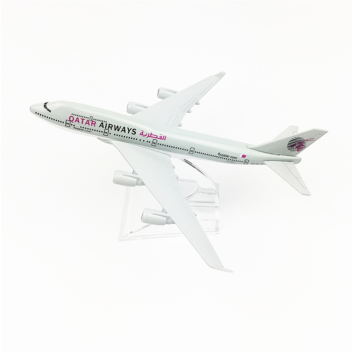 Mô hình máy bay Qatar b747 16cm