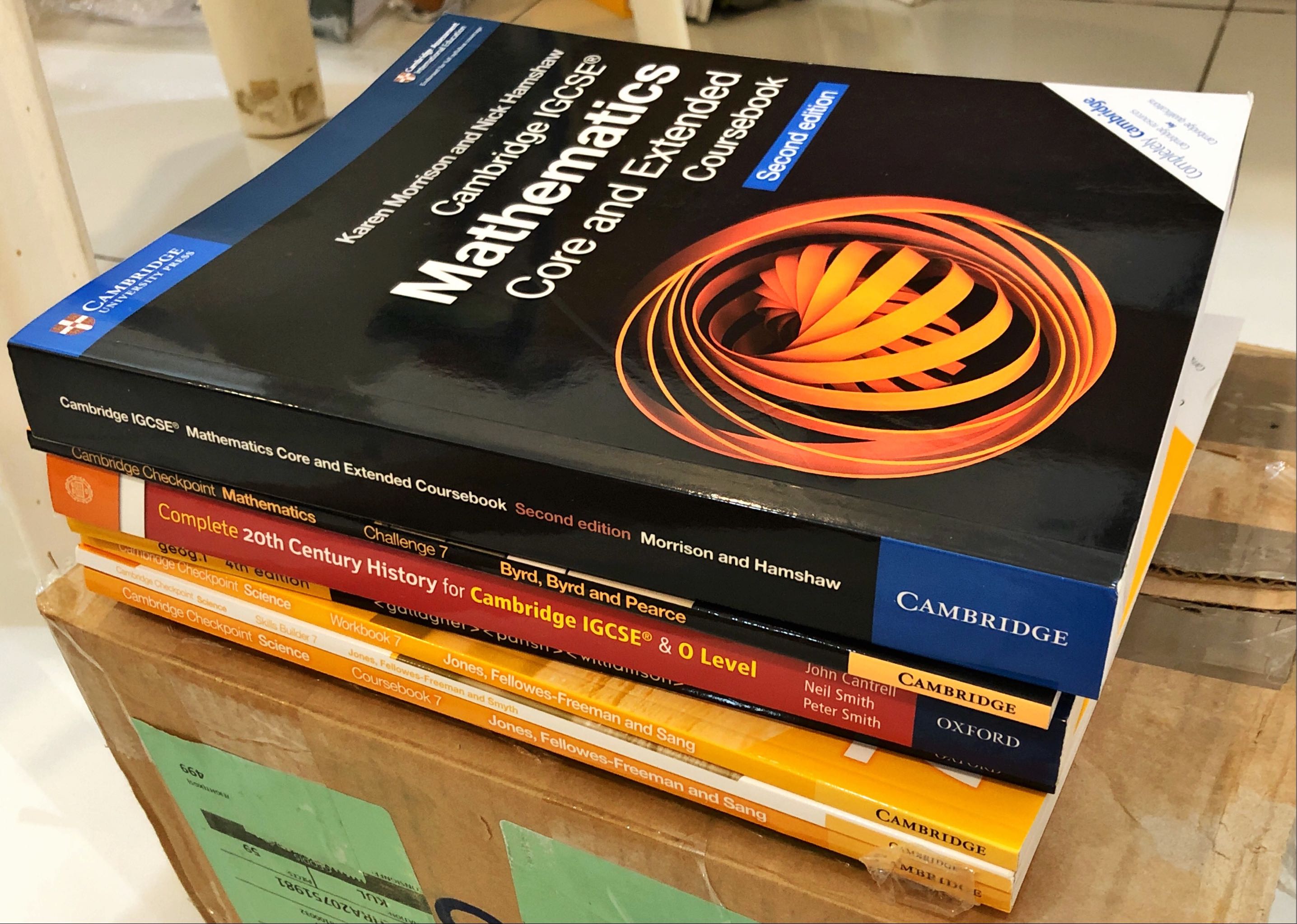 Sách Cambridge IGCSE Mathematics Core and Extended CourseBook&PracticeBook(2nd Edition 2018)
