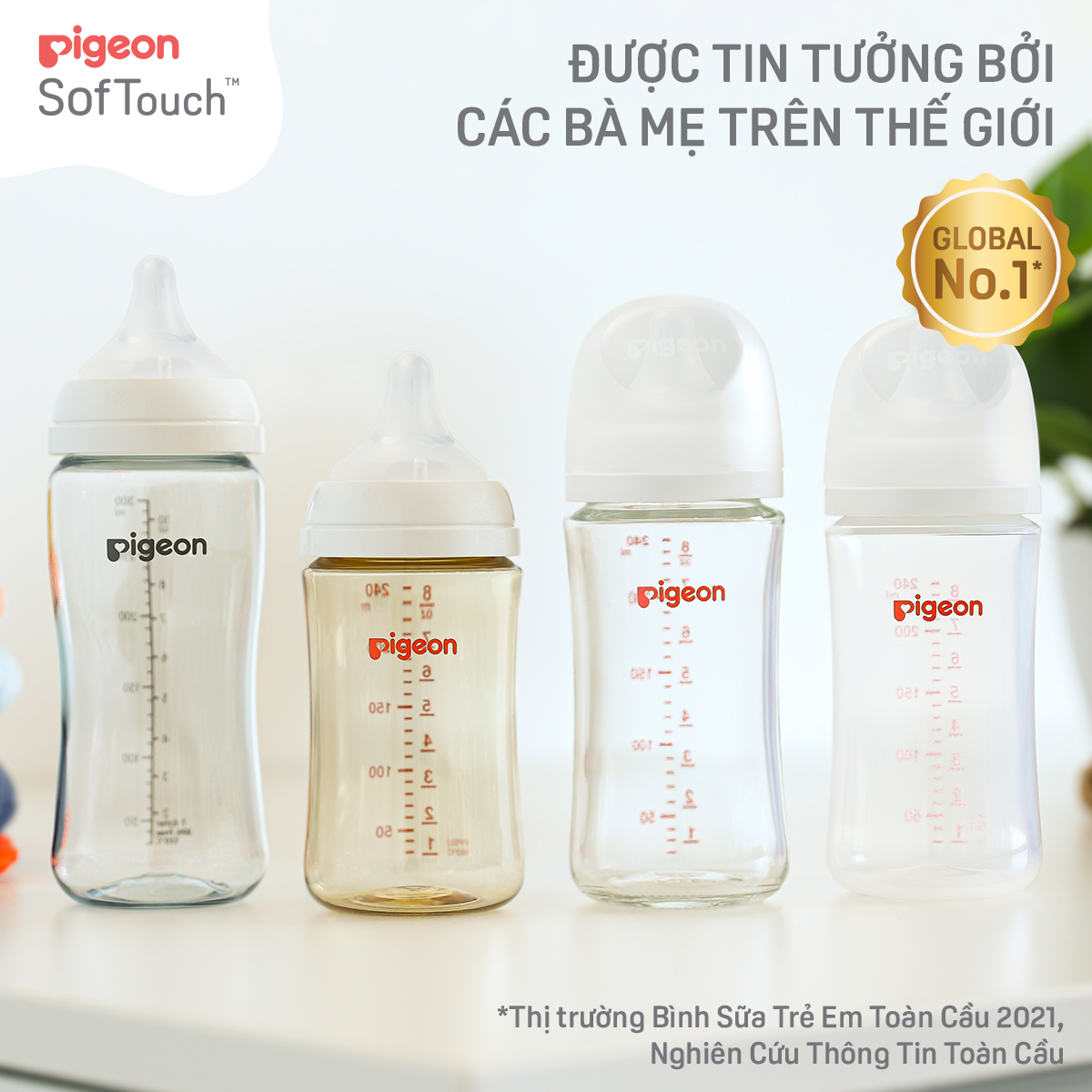 Bình Sữa Pigeon Softouch T-Ester Plus Thế Hệ III - Chiếc lá 200ml/300ml