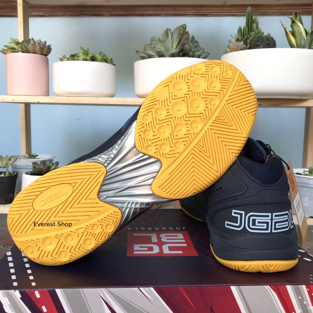 Giày tennis nam cao cấp