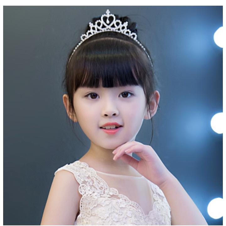 Cài tóc vương miện cho bé