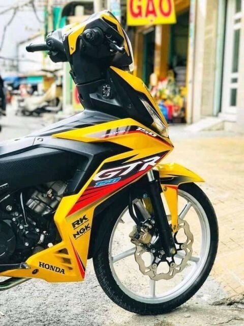 Tem rời winner GTR vàng đen đỏ