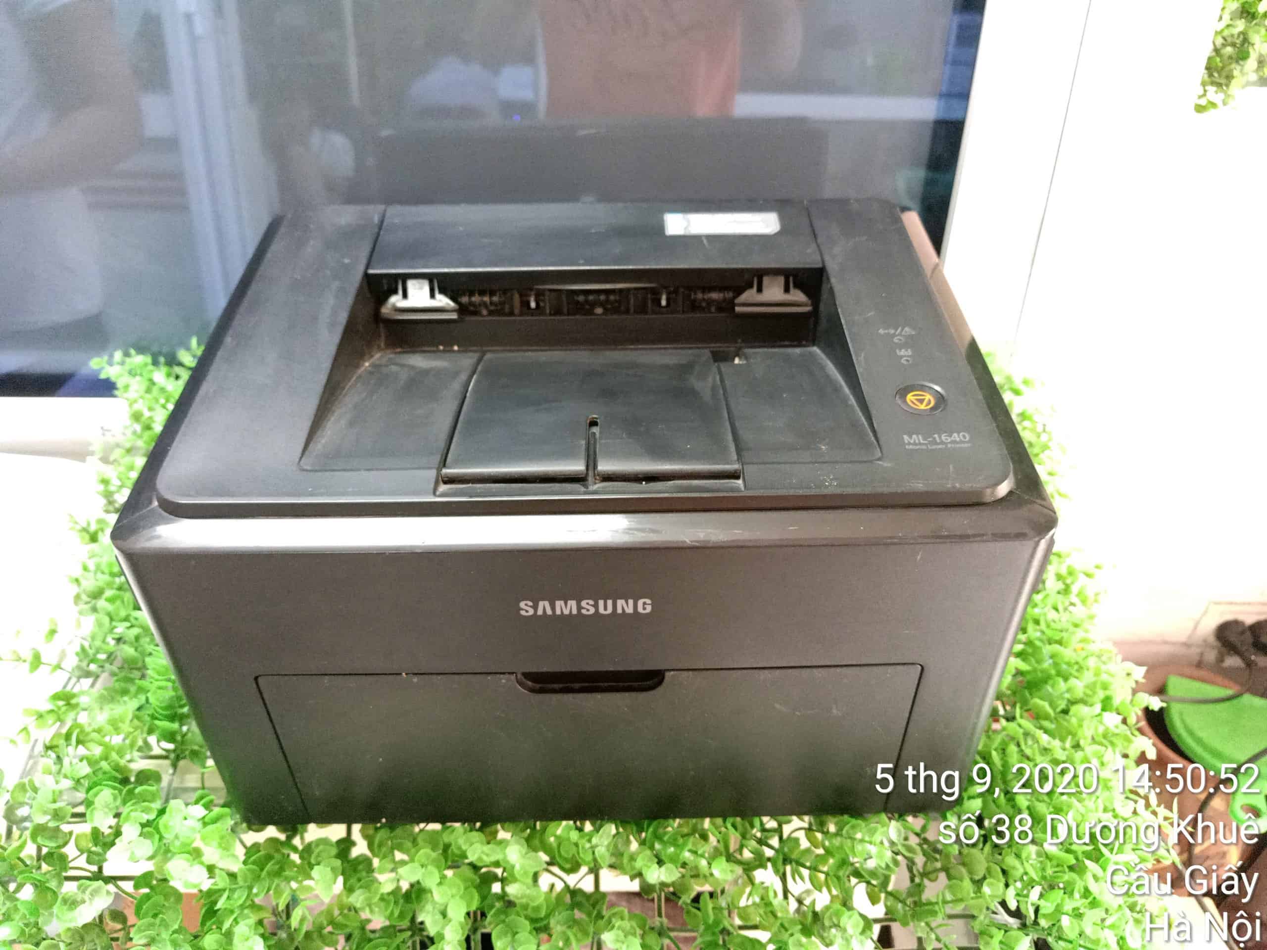 Máy in Samsung ML - 1640 ( Tặng hộp mực , dây nguồn , dây USB mới )