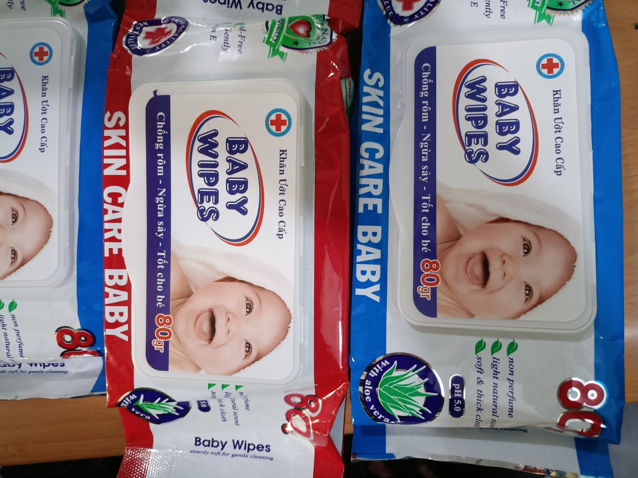 [HCM] combo 20 gói khăn ướt.