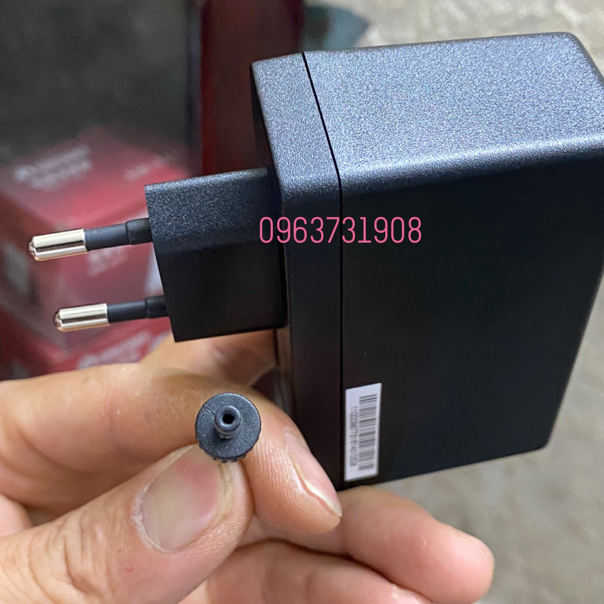 Cục sạc laptop chuwi herobook air 12v-2a