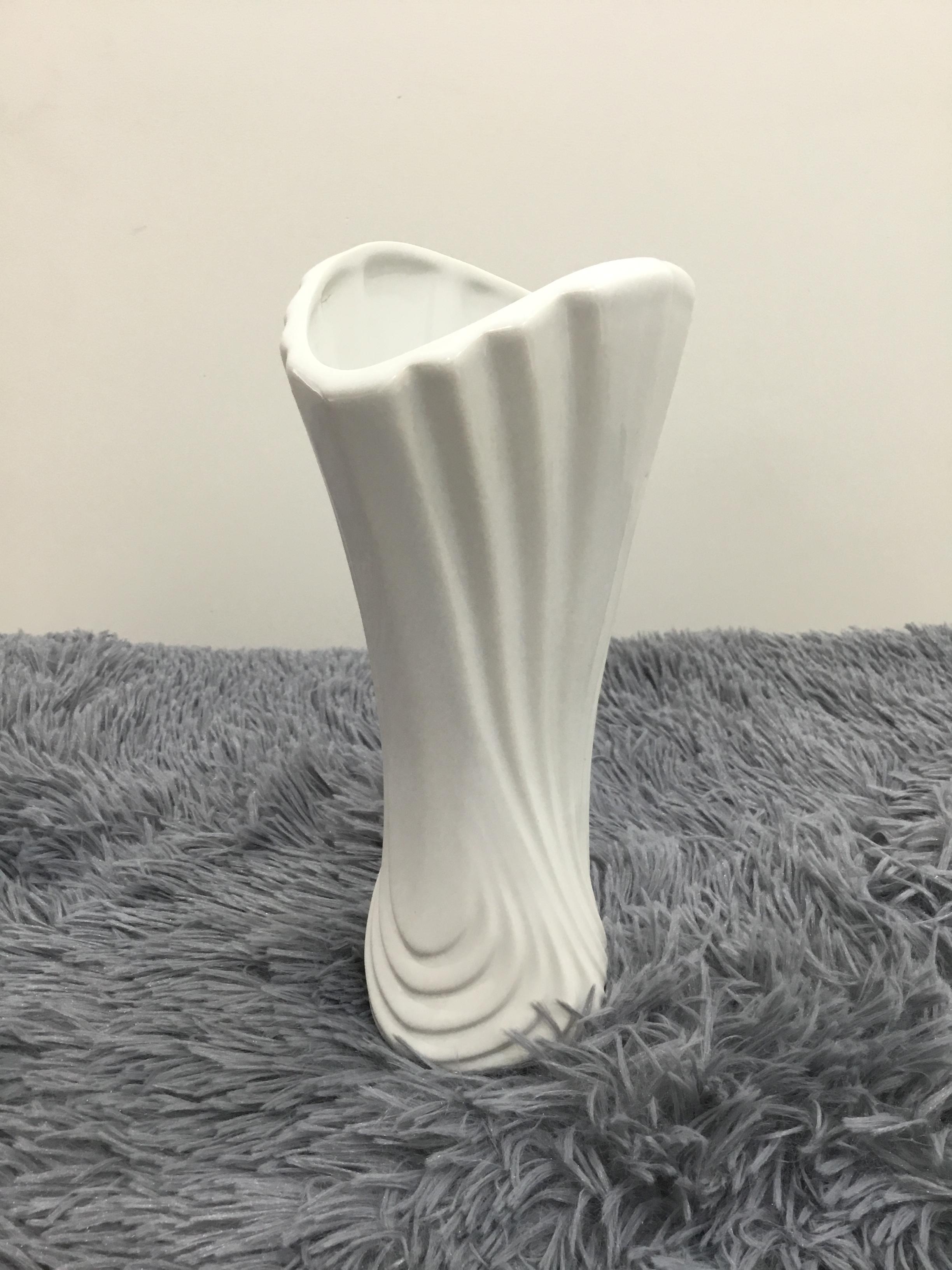 Large Coral Flower Vase - 12X9.5X22 cm - Cuong Phat Ceramics - High Quality Vietnamese Products