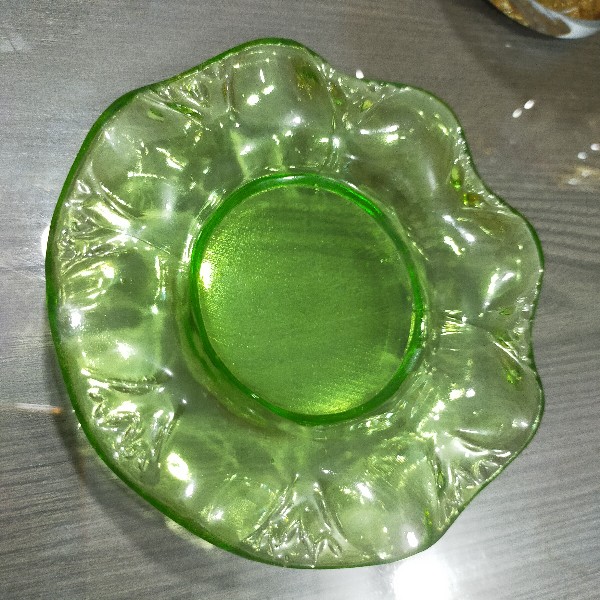 ĐÈN THỜ  PHA LÊ LÁ SEN, MẠCH NHIỀU MÀU, ĐÈN THỜ CÚNG