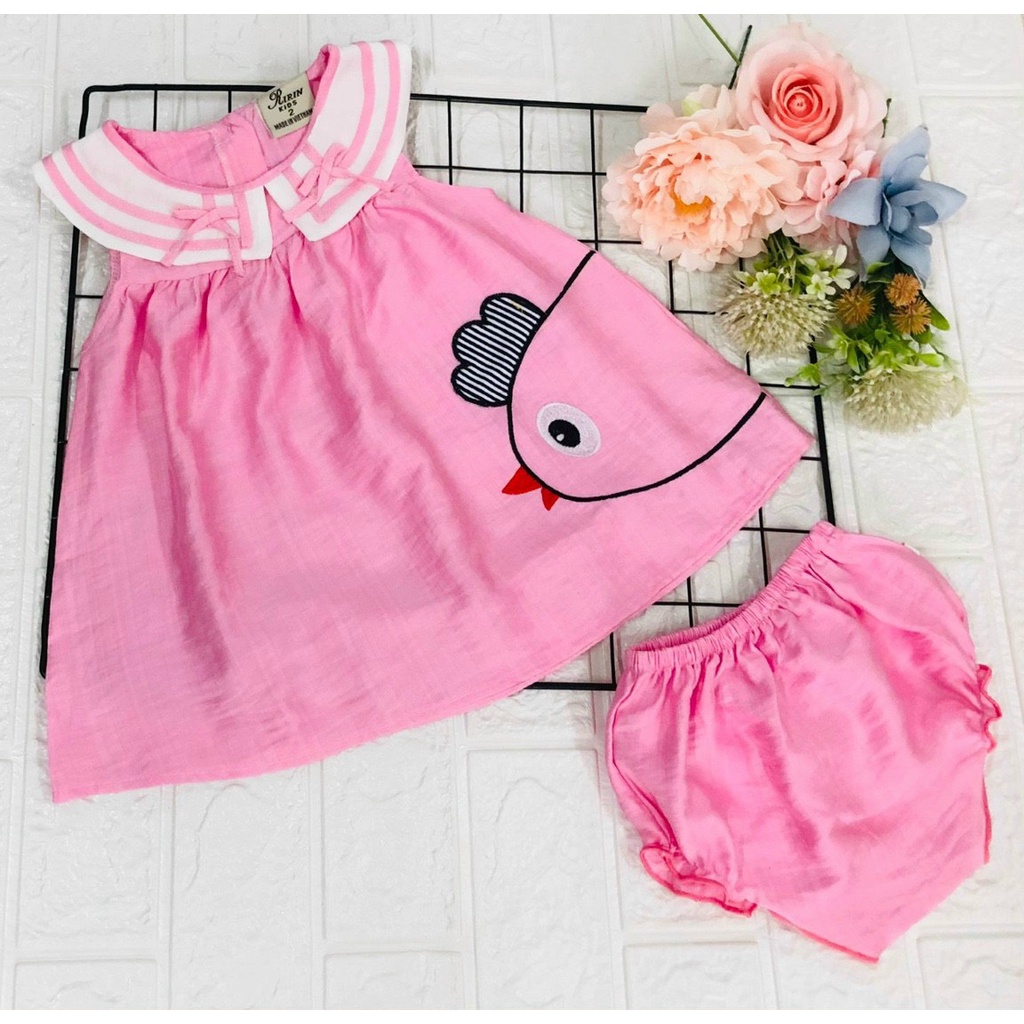 Đầm xoè cổ tròn đính nơ cho bé gái