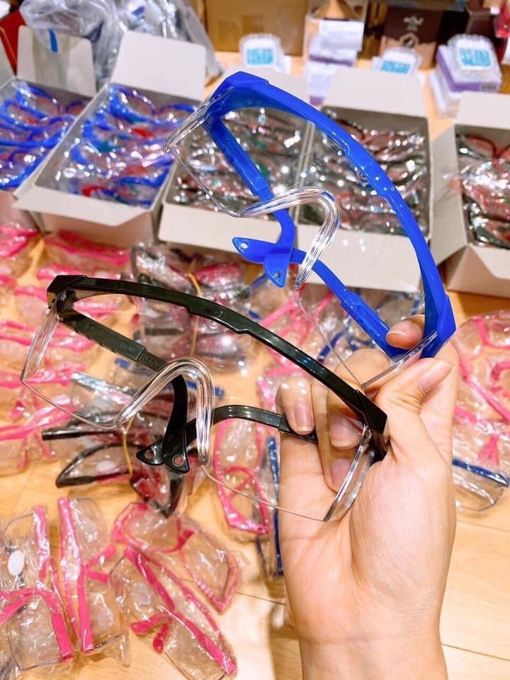 Kính bảo vệ mắt / kính chống bụi