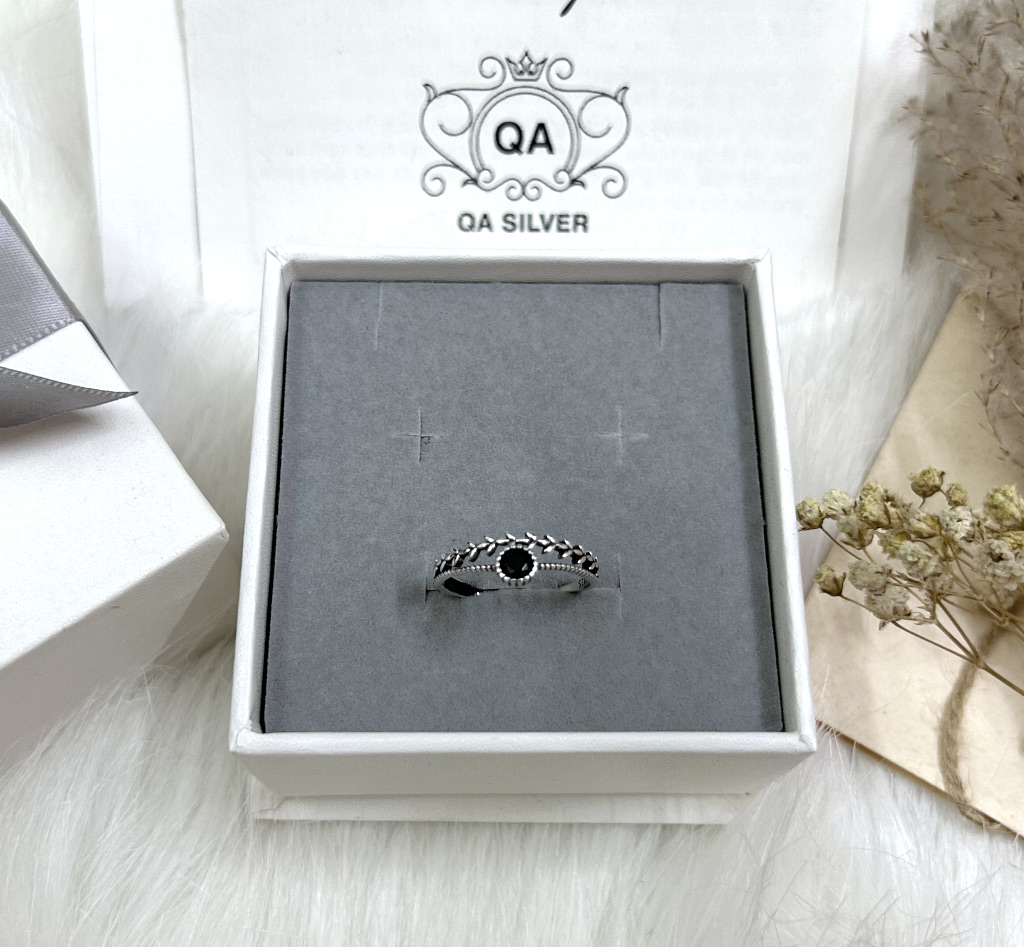 Nhẫn bạc 925 hai tầng mặt đá đen tròn lá nữ S925 LAYER QA SILVER Ring RI230503
