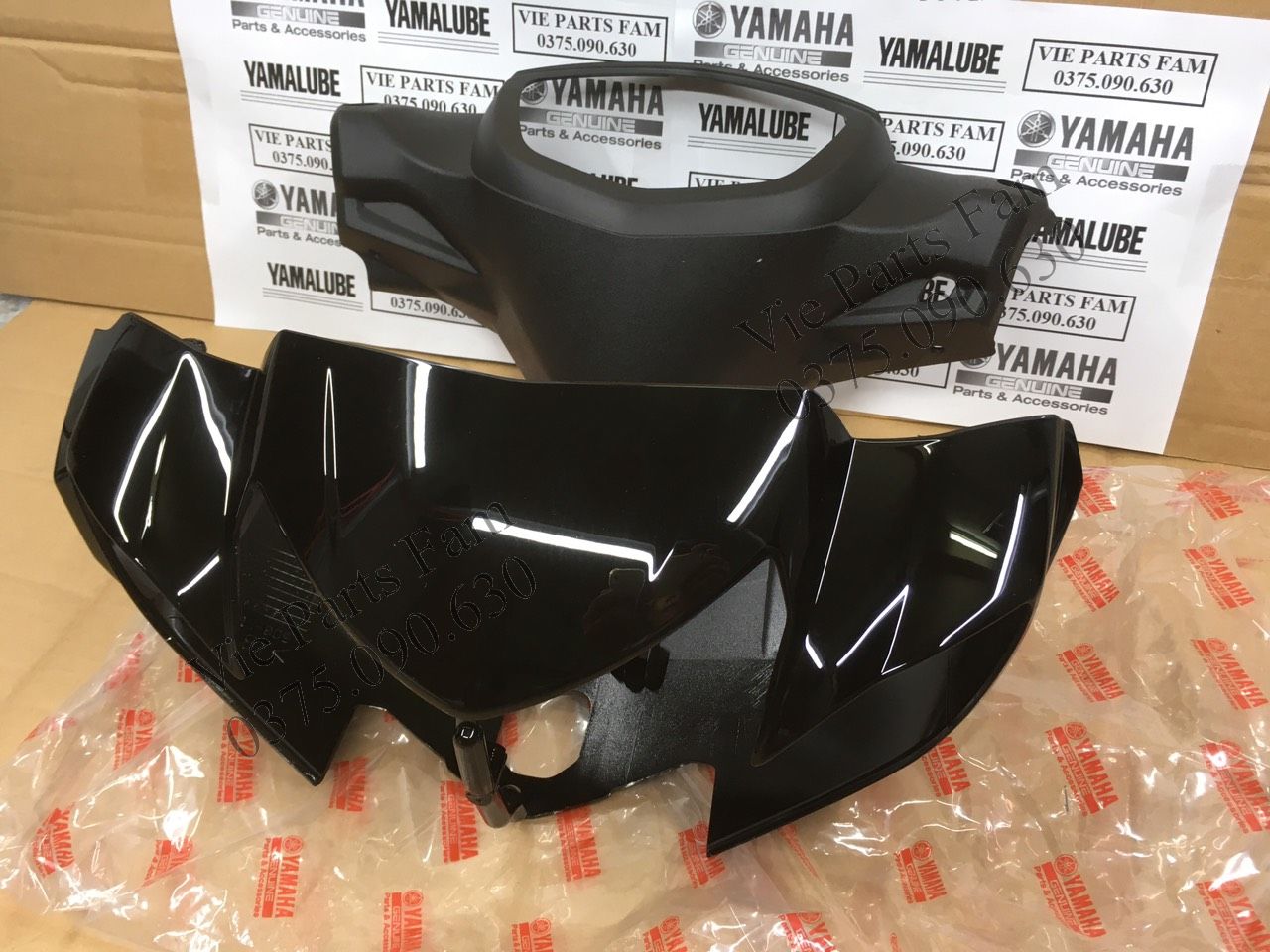 Combo bộ vỏ đầu 2 món ốp trước sau Sirius (Đùm màu đen bóng đời bóng lớn 2014 đến nay) chính hiệu Yamaha Motor VN