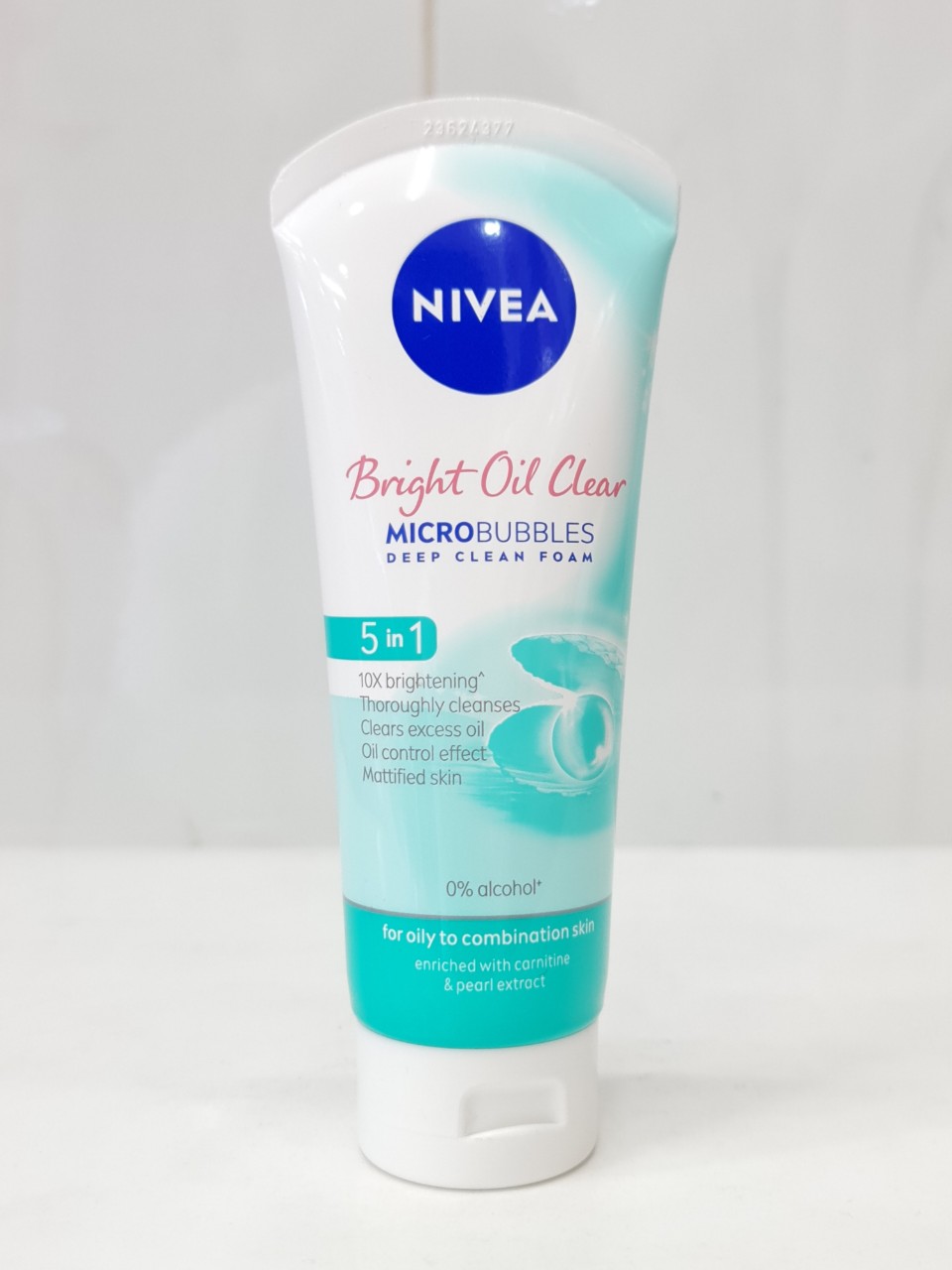 Sữa Rửa Mặt Sáng Da Sạch Nhờn Giảm Mụn NIVEA 100g
