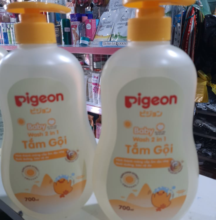 Tắm gội pigeon 2in1 chiết xuất hoa hướng dương 700ml