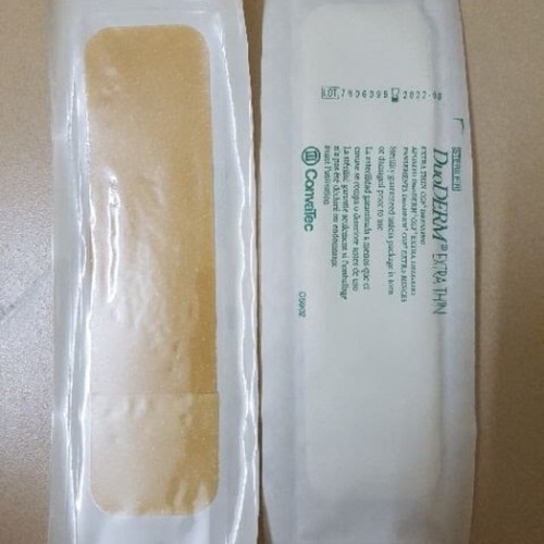 Miếng dán Duoderm Extrathin 5x20cm chính hãng ConvaTec UK