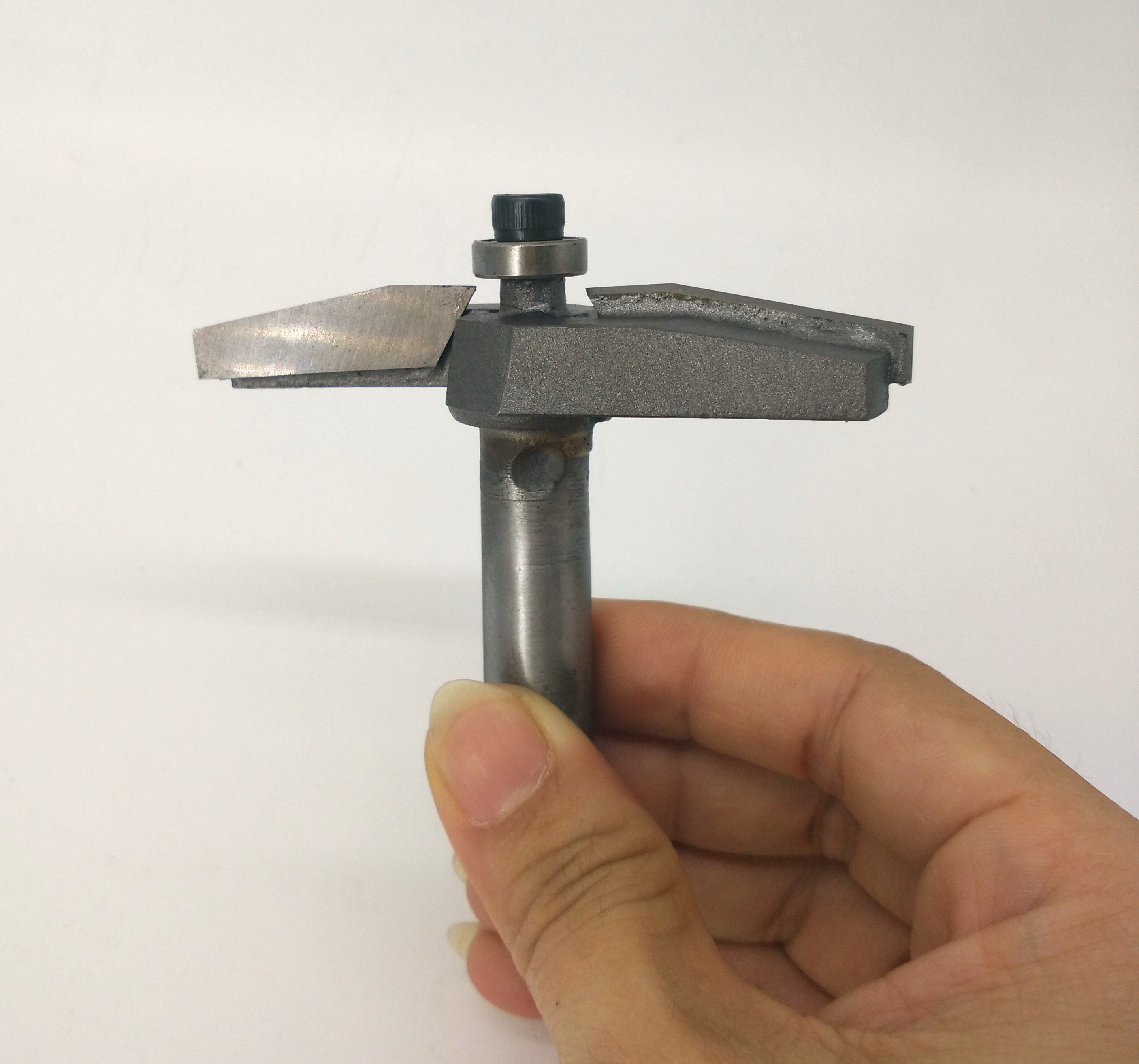 MŨI PHAY DÀNH CHO MÁY CẦM TAY CỐT 12LY7 VÁN HUỲNH CỬA 12