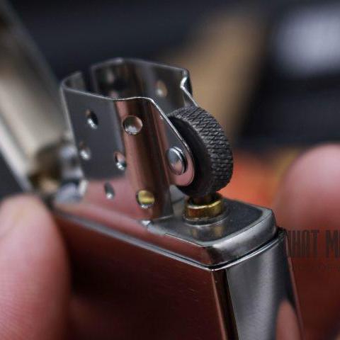 Zippo 230 - Vintage Brushed Chrome Zippo