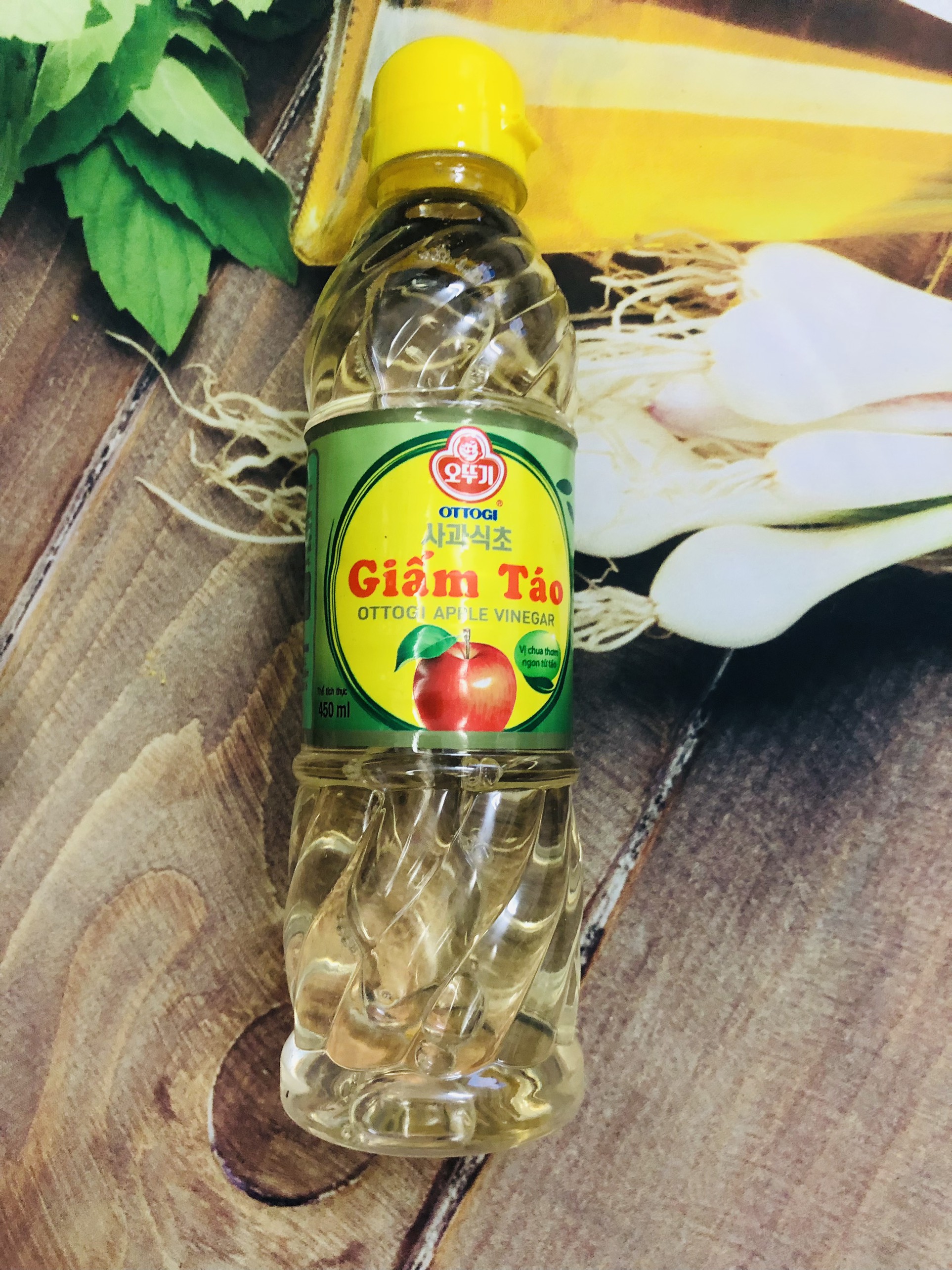 Giấm táo lên men Ottogi 450ml