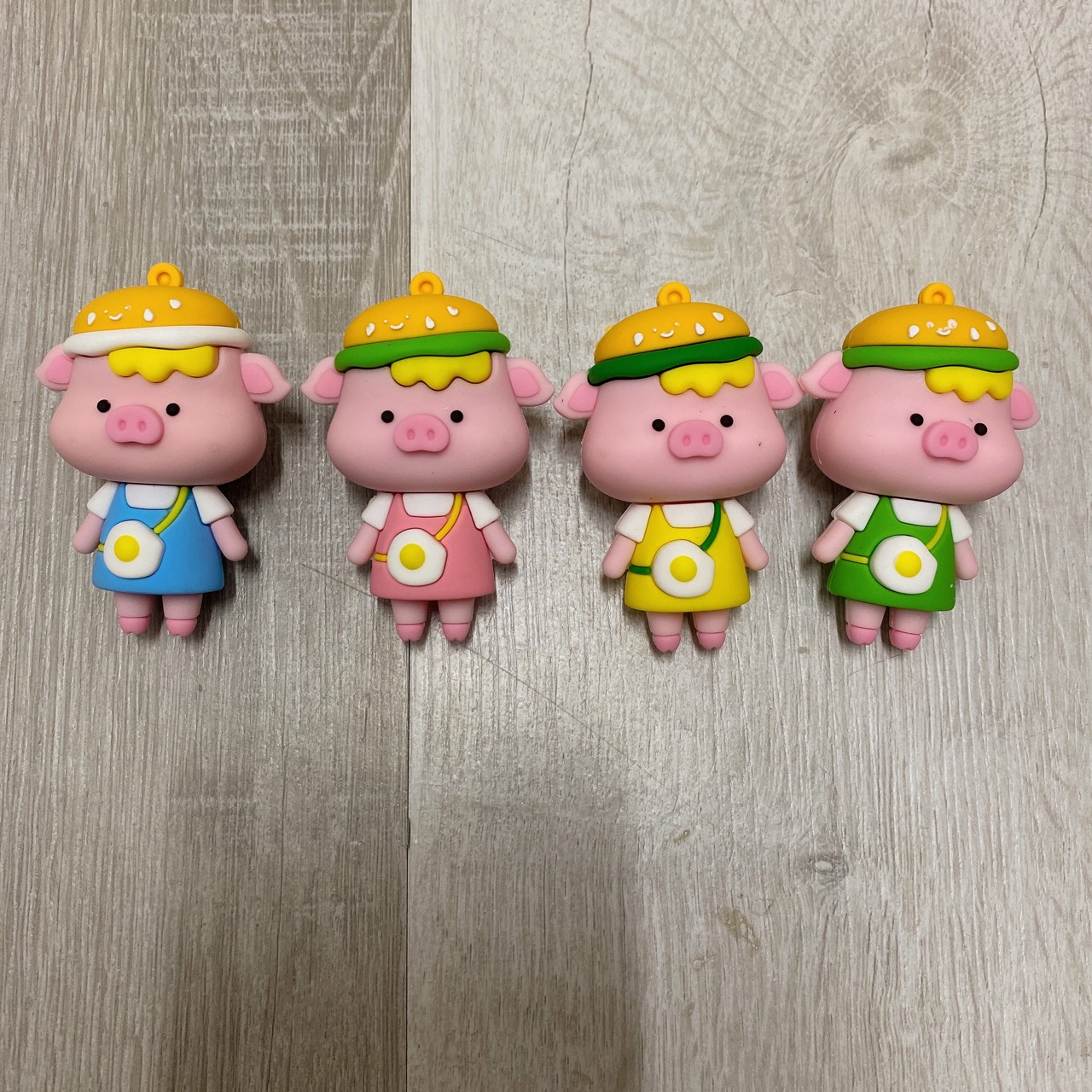 SET CHARM BÉ HEO TRANG TRÍ DÉP SỤC