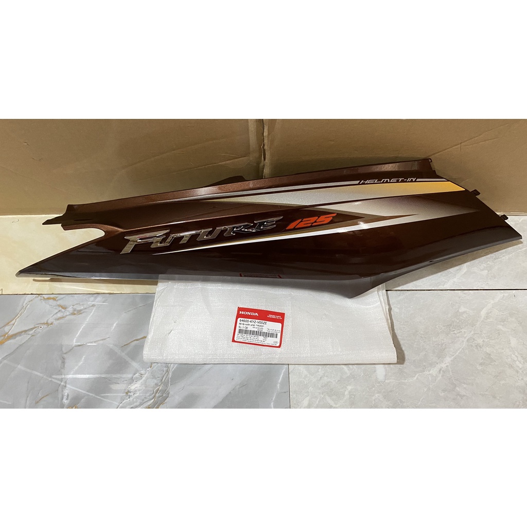 Ốp sườn phải future 125 năm 2012 màu nâu