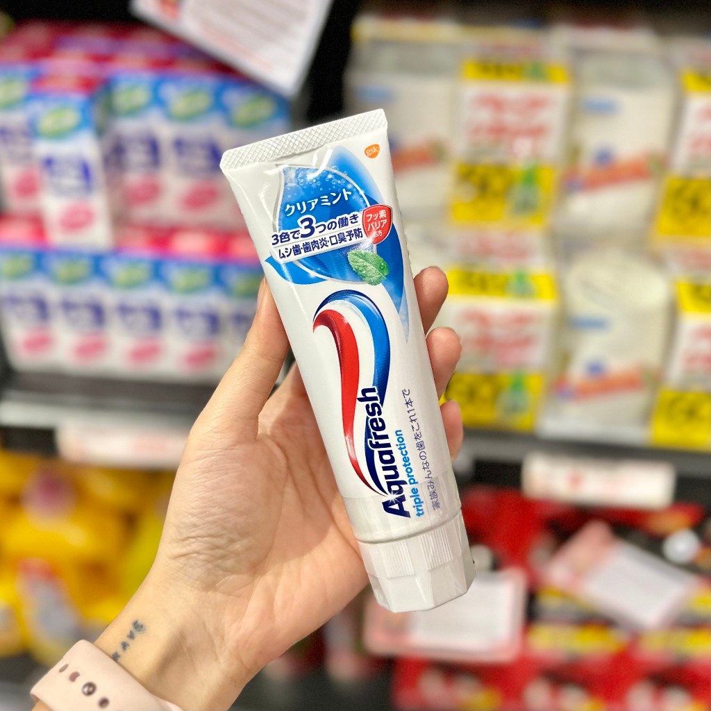 Kem đánh răng Aquafresh Triple Protection Nhật Bản 140g