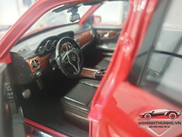 [HCM]Xe mô hình Mercedes GLK tỉ lệ 1:18