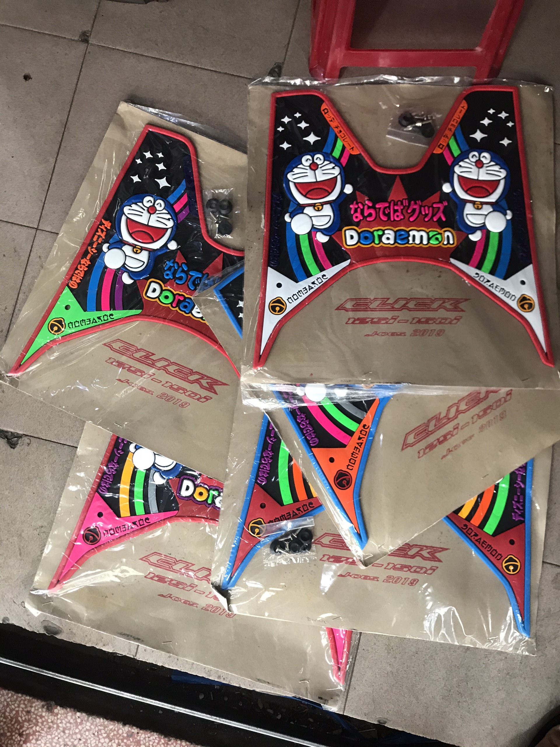 Thảm lót chân Doremon cho Honda Vario - Click 125-150 (hàng thái - hàng thường)