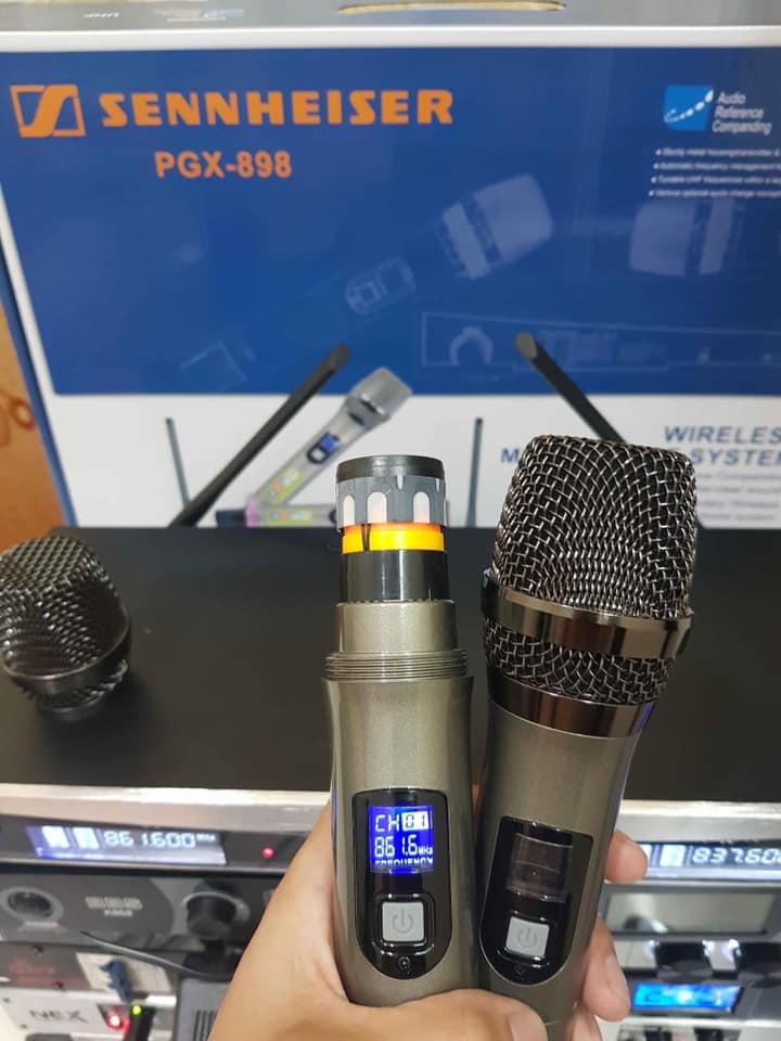 [HCM][MẪU SIÊU HÓT 2021] Micro Không Dây Giá Rẻ Bộ Micro Karaoke Tuyệt Đỉnh Micro Không Dây Sennheiser PGX-898 Cao Cấp Sử Dụng Hát Gia Đình Hội Trường Sân Khấu Chất Âm Trong Lọc Âm Cực Tốt Thiết Kế Nhỏ Gọn Độ Bền Cao BH 12 TH