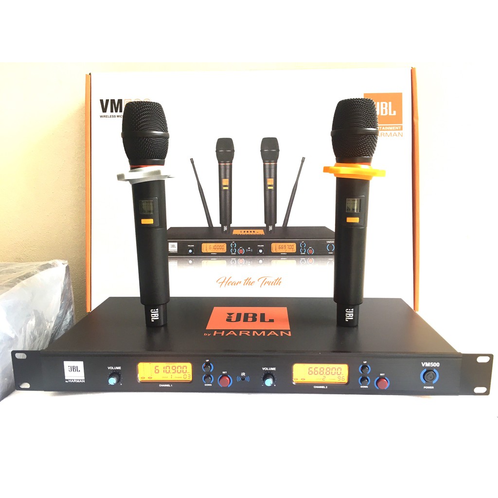 Micro Không Dây Karaoke J-B-L VM500 Bộ Đầu Thu 2 Micro Không Dây J-B-L VM500, Hát Nhẹ Chống Hú, Tiếng Trong Ấm, Được Trang Bị Tính Năng Cảm Biến Tự Ngắt , Sóng Khỏe, Sử Dụng Tốt, Bảo Hành 1 Năm.