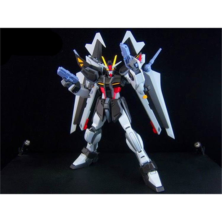 [Hoàn Tiền 10%]Mô hình lắp ráp HG GAT-X105E Strike Noir gundamchat