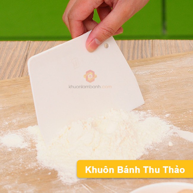 Dụng cụ chia bột bằng nhựa (nhiều kích thước)