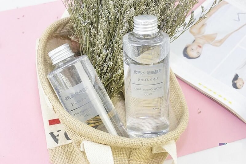 Nước hoa hồng Muji Light Toning Water 200ml