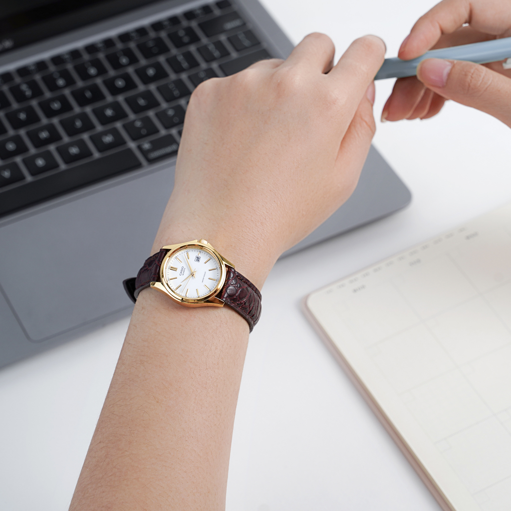 Đồng hồ Casio nữ LTP  dây da 2 màu lựa chọn