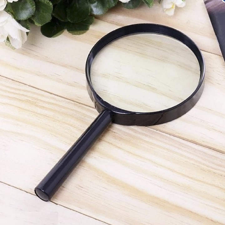 Kính lúp thủy tinh phóng to đồ vật, giúp người già đọc báo - đường kính 9cm - Nội địa Nhật Bản (mã mới)