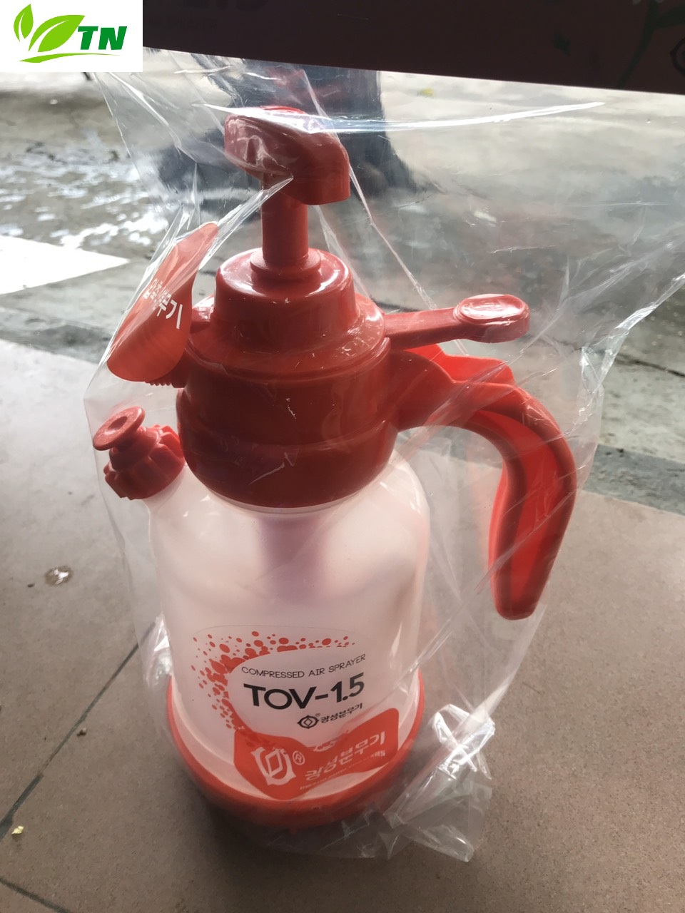 BÌnh xịt tưới cây Hàn Quốc 1.5L