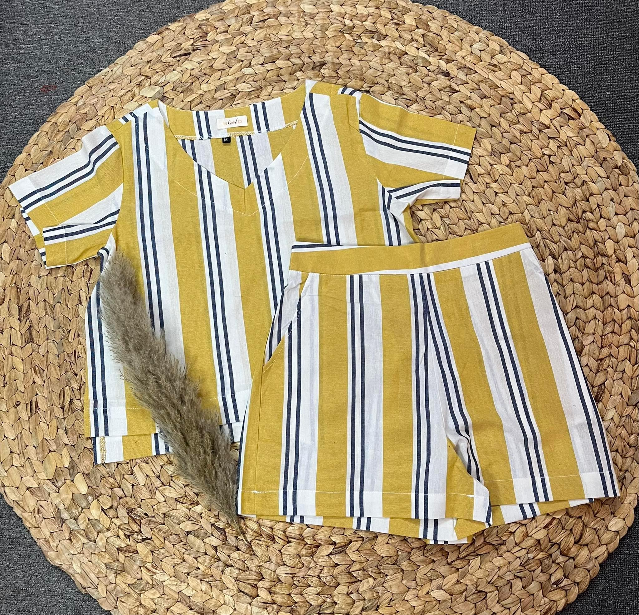Set bộ Áo Cổ Tim Linen Cao Cấp
