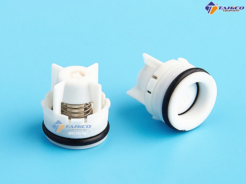 Van 1 chiều máy rửa xe cao áp T2200MC trên