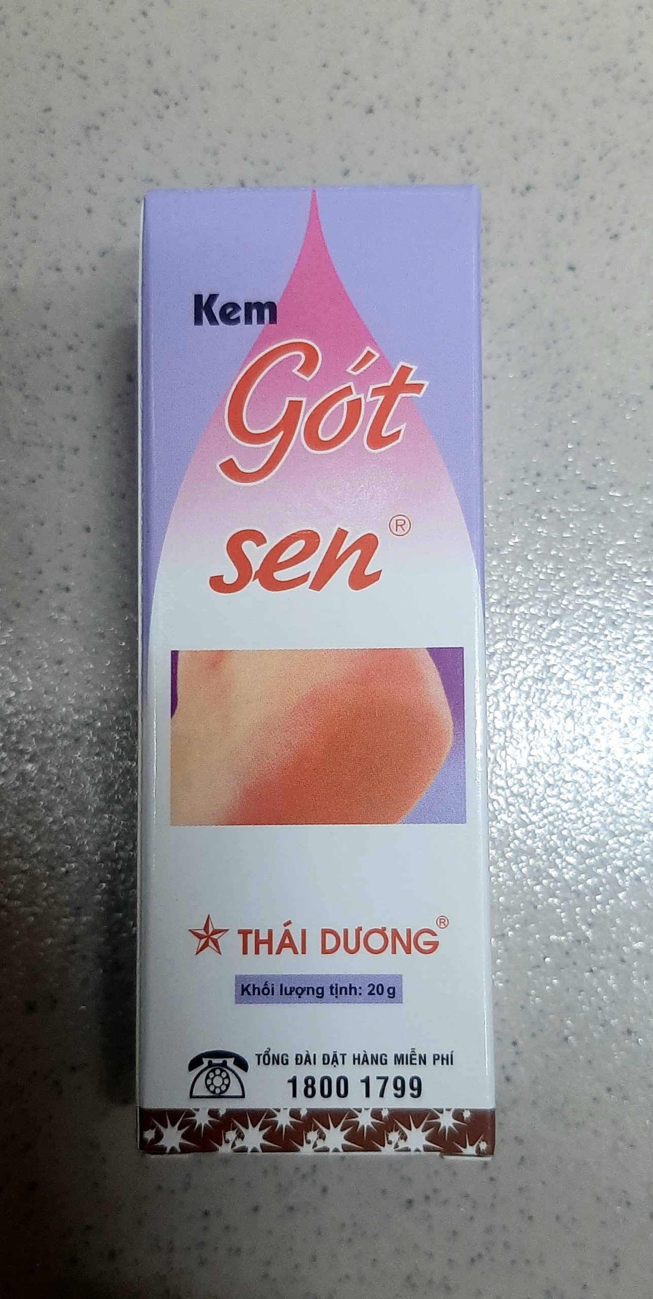 Kem làm giảm nứt gót chân Gót Sen Thái Dương (20g)