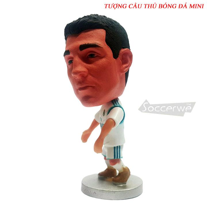 Tượng cầu thủ bóng đá Mateo Kovacic
